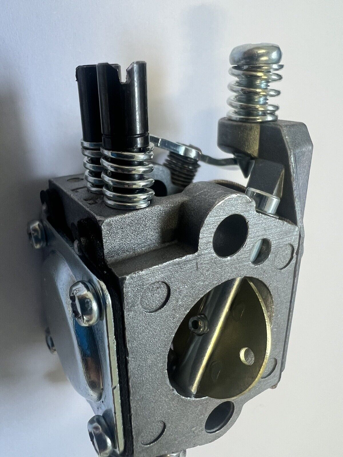 Carburetor for YUKON BLACKEAGLE chainsaw 50CC 52CC 58CC 62CC 5200 5800 6200