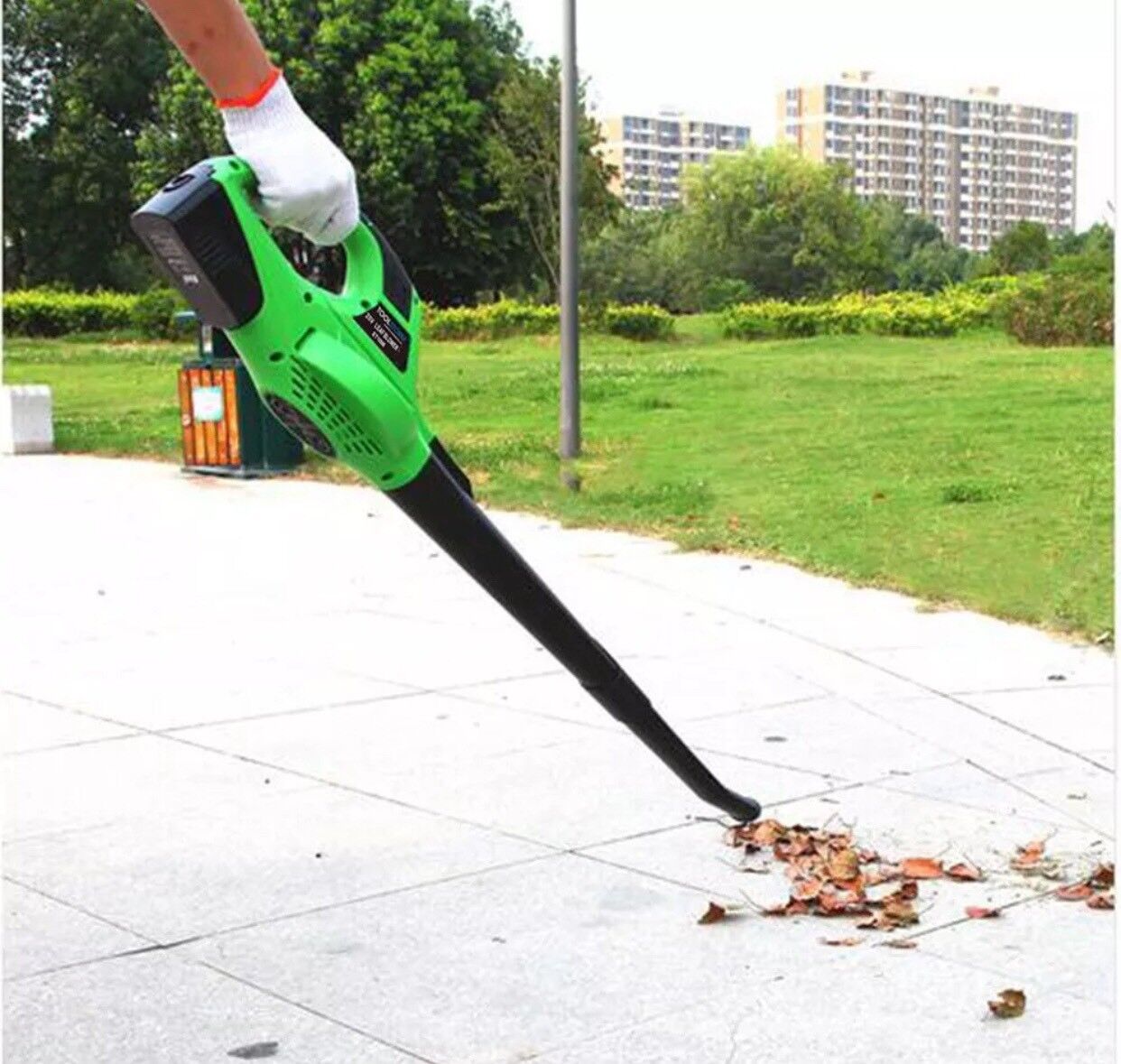 20V Lithium ion Cordless Leaf Blower + Hedge Trimmer 2 Pieces Garden Tool Set